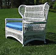 Antique Wicker Settee 